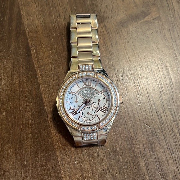 Guess watch - Picture 3 of 4